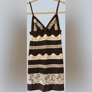 Victoria's Secret Black & Cream Lace Trim Slip